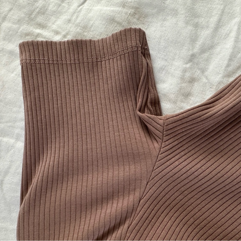 Fitted Light Brown Ribbed Dress - Picture 4 of 4